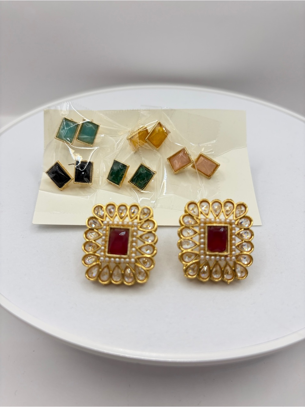 Gold-Tone 6 Interchangeable Center Filigree Stud Earrings - Unbranded